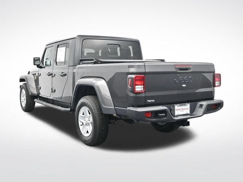 Used 2022 Jeep Gladiator Sport AWD/4WD image 8
