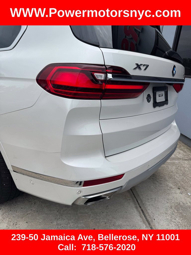Used 2022 BMW X7 xDrive40i w/ Premium Package AWD/4WD image 12