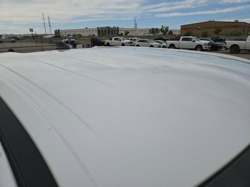 Used 2019 RAM 1500 Laramie AWD/4WD image 7