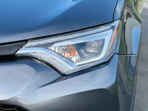 Used 2016 Toyota RAV4 SE AWD/4WD image 10