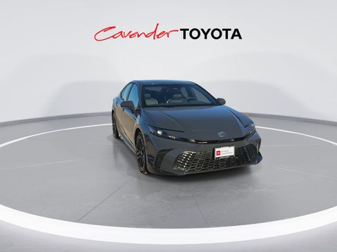Used 2026 Toyota Camry SE image 2