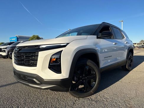 New 2026 Chevrolet Equinox LT w/ Convenience Package II image 1
