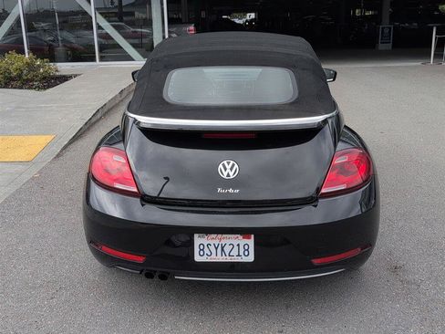 Used 2018 Volkswagen Beetle 2.0T FWD image 9
