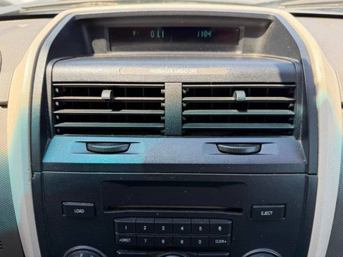 Used 2010 Ford Escape XLS FWD image 18