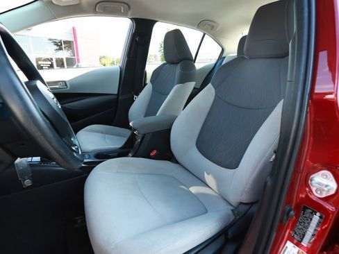 Used 2022 Toyota Corolla LE FWD image 22