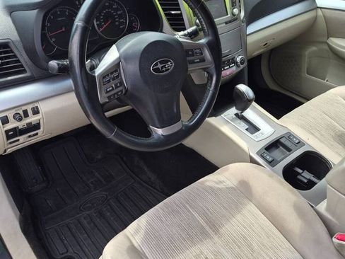 Used 2014 Subaru Outback 2.5i Premium w/ Moonroof Package AWD/4WD image 15