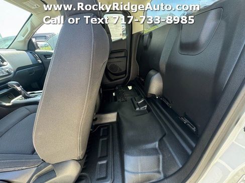Used 2022 Chevrolet Colorado LT w/ Fleet Safety Package RWD image 14