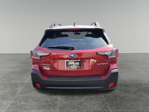 Used 2025 Subaru Outback Premium image 6