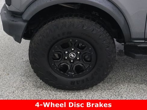 Used 2021 Ford Bronco Wildtrak image 11