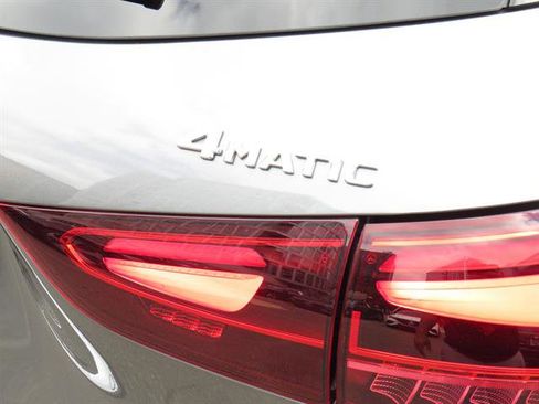 Used 2025 Mercedes-Benz GLA 250 4MATIC image 31