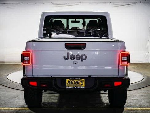 Used 2020 Jeep Gladiator Rubicon image 8