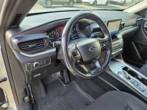 Used 2020 Ford Explorer XLT w/ Class III Trailer Tow Package image 25