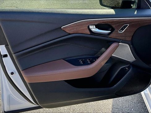 Used 2023 Acura TLX Advance image 23