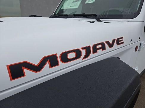 New 2026 Jeep Gladiator Mojave image 18