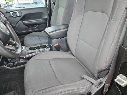 Used 2023 Jeep Wrangler Sport AWD/4WD image 12
