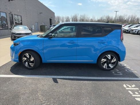 Certified 2024 Kia Soul GT-Line image 11