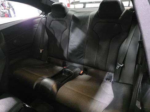 Used 2020 BMW M4 Coupe w/ M Driver's Package image 13