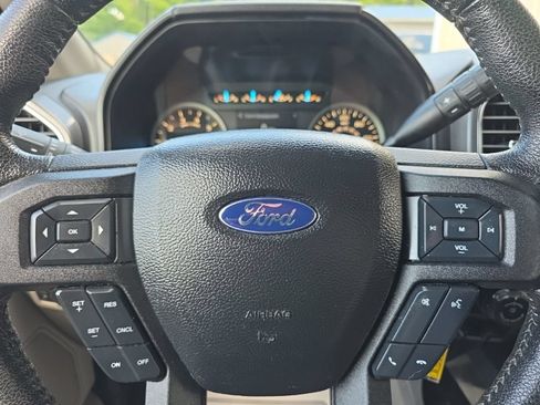 Used 2016 Ford F150 XLT w/ Equipment Group 302A Luxury RWD image 14