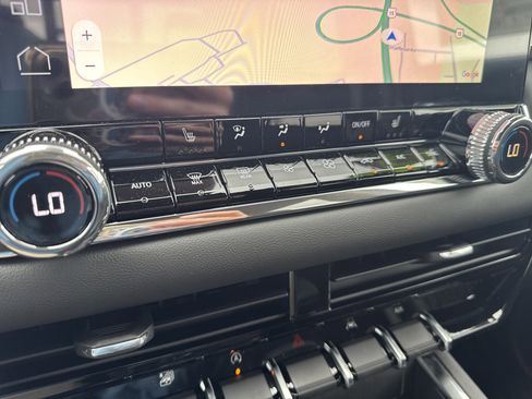 New 2025 GMC Canyon Elevation w/ Convenience Package image 28