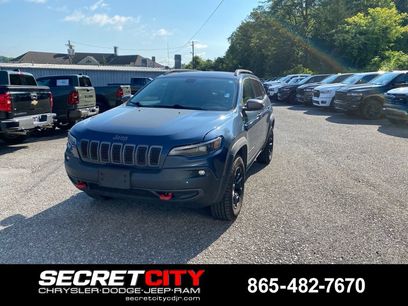 Used 2019 Jeep Cherokee Trailhawk w/ Cold Weather Group