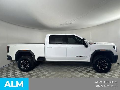 Used 2025 GMC Sierra 2500 AT4X AWD/4WD image 5