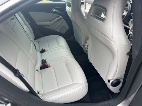 Used 2016 Mercedes-Benz CLA 250 image 15