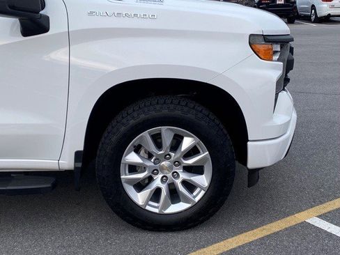 Certified 2025 Chevrolet Silverado 1500 Custom image 9