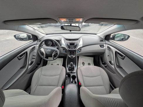 Used 2013 Hyundai Elantra GLS FWD image 9