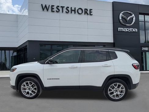 Used 2022 Jeep Compass Limited AWD/4WD image 6