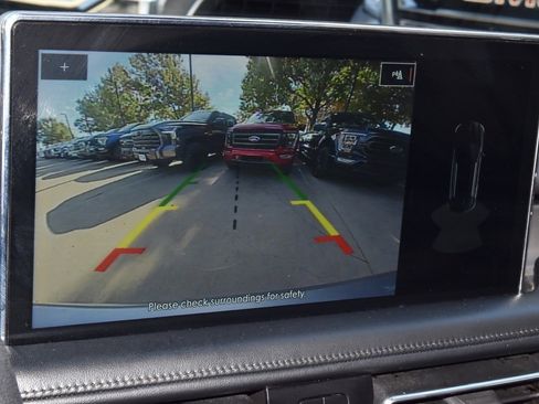 Used 2022 Lincoln Nautilus FWD w/ Premium Package image 28