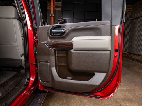 Used 2023 GMC Sierra 3500 SLT w/ SLT Premium Package image 39