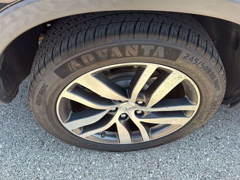 Used 2016 Honda Pilot Touring image 8