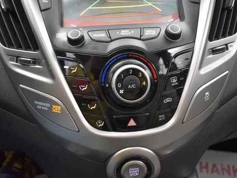 Used 2013 Hyundai Veloster w/ Style Pkg FWD image 30
