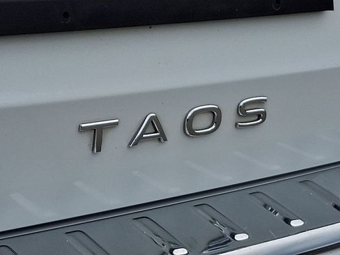 Used 2023 Volkswagen Taos S AWD/4WD image 31