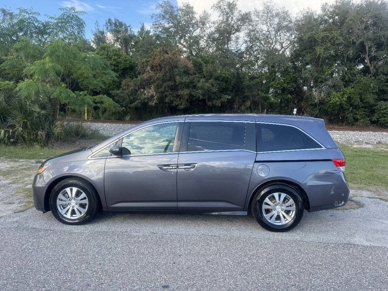 Used 2015 Honda Odyssey EX image 6