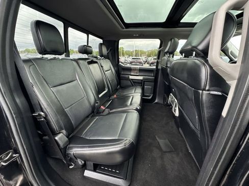 Used 2019 Ford F250 Lariat w/ Lariat Ultimate Package AWD/4WD image 28