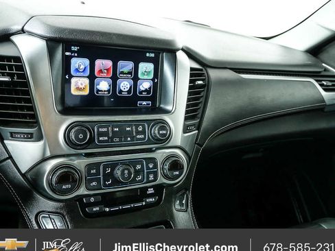 Used 2018 Chevrolet Suburban LT image 13