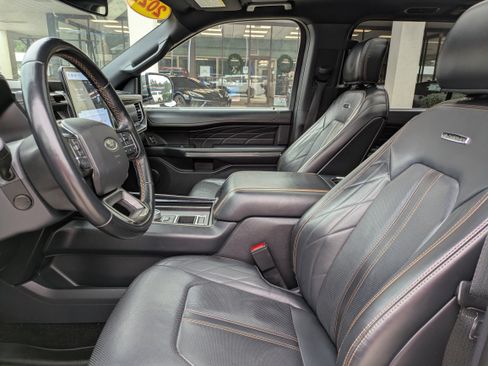Used 2022 Ford Expedition Max Platinum image 19
