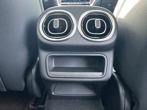 Used 2026 Mercedes-Benz GLC 300 4MATIC image 23