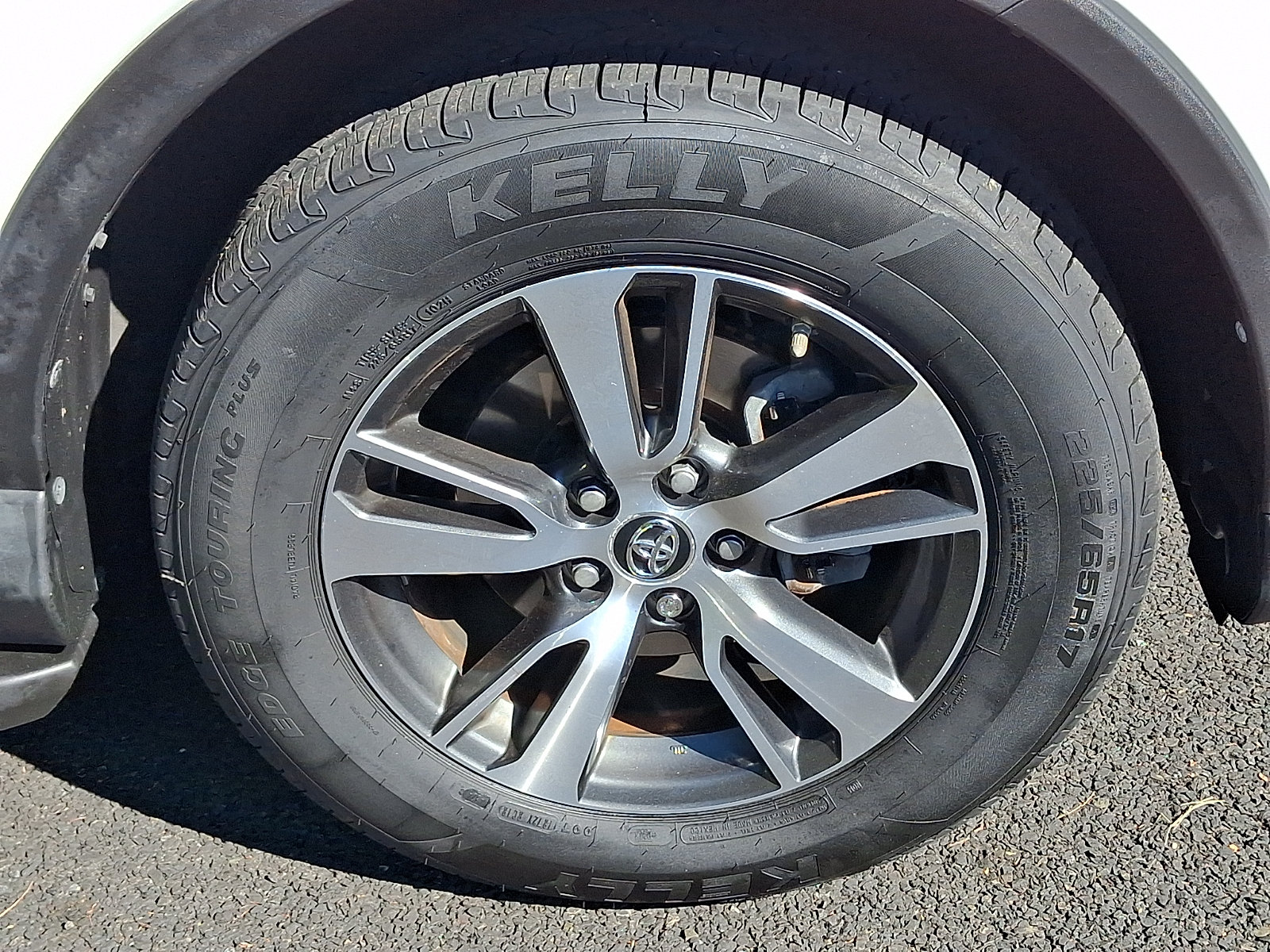 Used 2018 Toyota RAV4 XLE AWD/4WD image 8