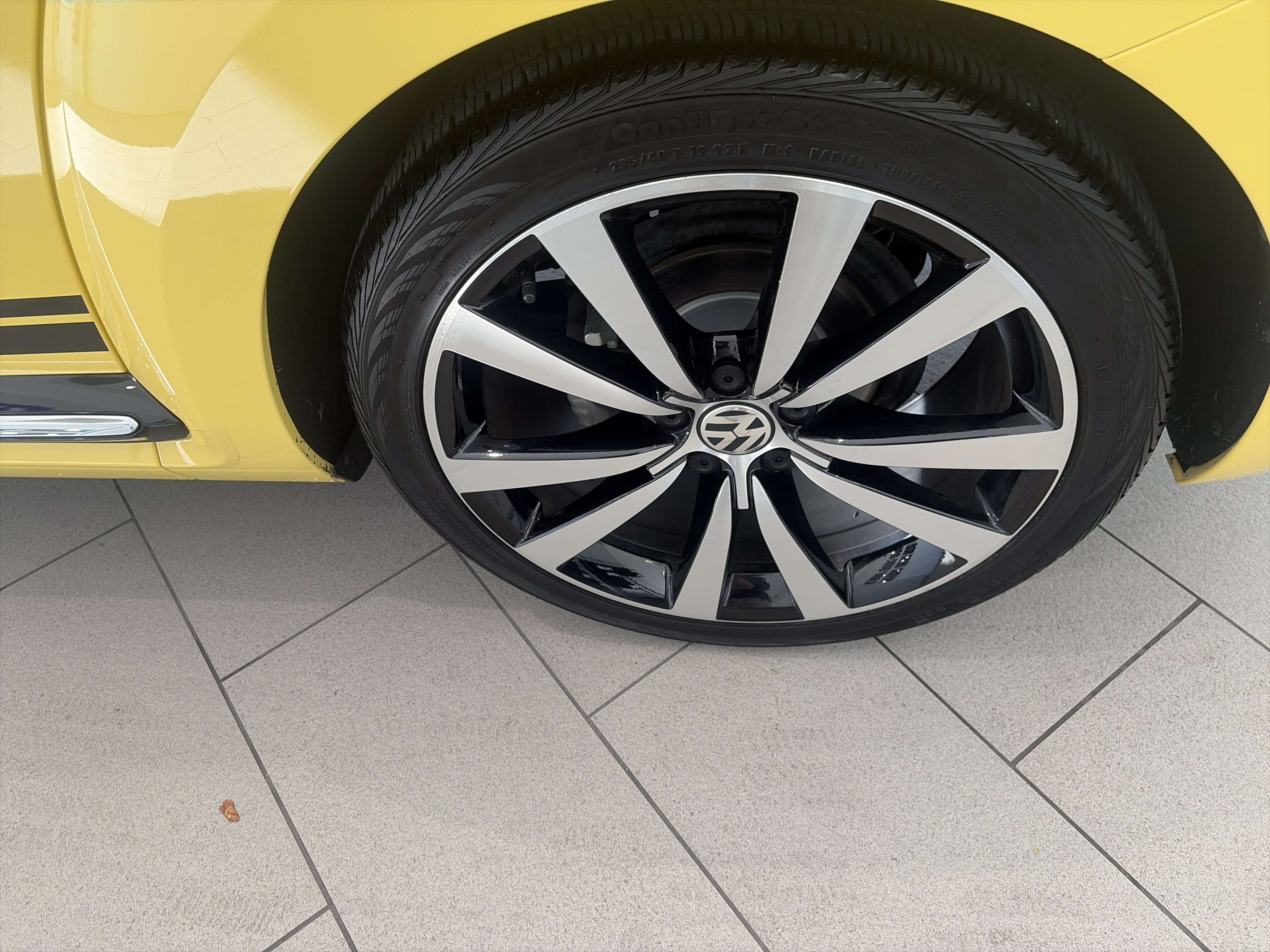 Used 2014 Volkswagen Beetle GSR FWD image 24