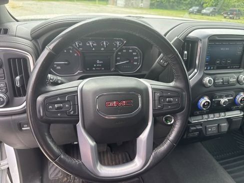 Used 2022 GMC Sierra 2500 SLE w/ SLE Value Package; AWD/4WD image 8