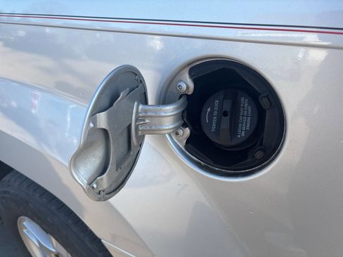 Used 2005 Jeep Grand Cherokee Laredo image 21