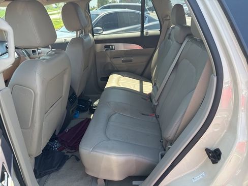 Used 2014 Lincoln MKX FWD image 12