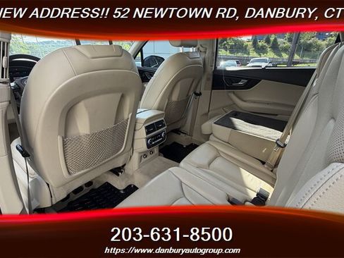 Used 2018 Audi Q7 3.0T Prestige w/ Prestige Package AWD/4WD image 29