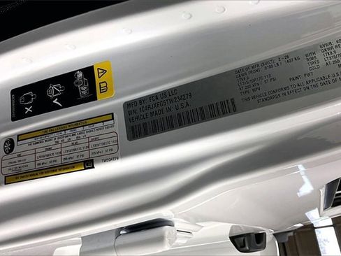 New 2026 Jeep Wrangler Unlimited Rubicon image 9