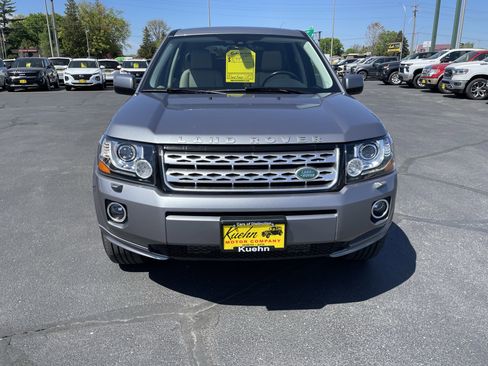 Used 2015 Land Rover LR2 AWD/4WD image 3