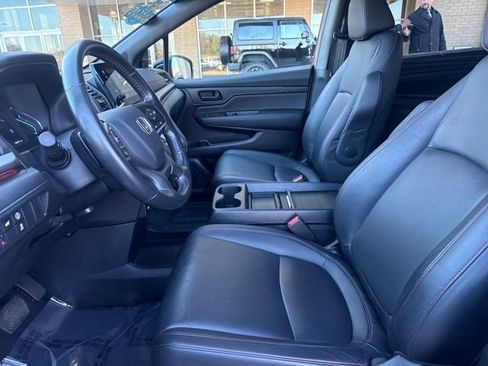 Certified 2023 Honda Odyssey Sport image 8
