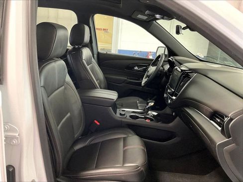 Used 2023 Chevrolet Traverse RS AWD/4WD image 11