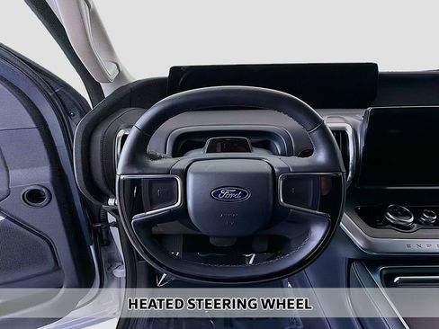 Used 2025 Ford Expedition Platinum AWD/4WD image 10